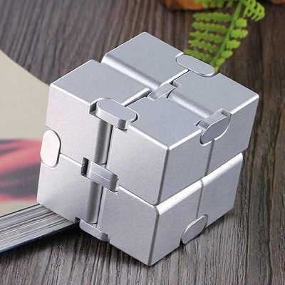 Infinity Cube Métal - Objet Anti Stress - Science Labs