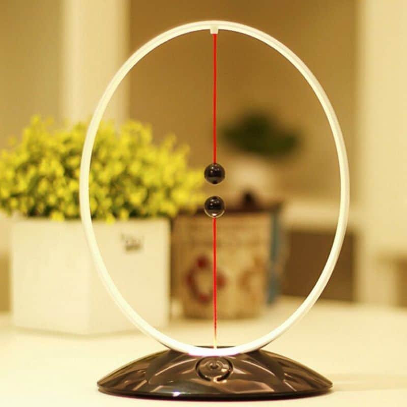 Heng Balance Ellipse Lamp