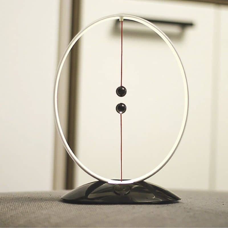 Heng Balance Ellipse Lamp