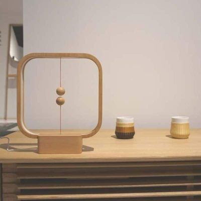 Square Heng Balance Magnetic Lamp